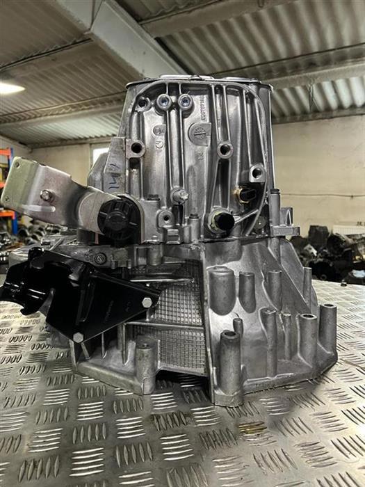 Cutie de viteze Peugeot Boxer 2.2D 6 viteze 20GP26